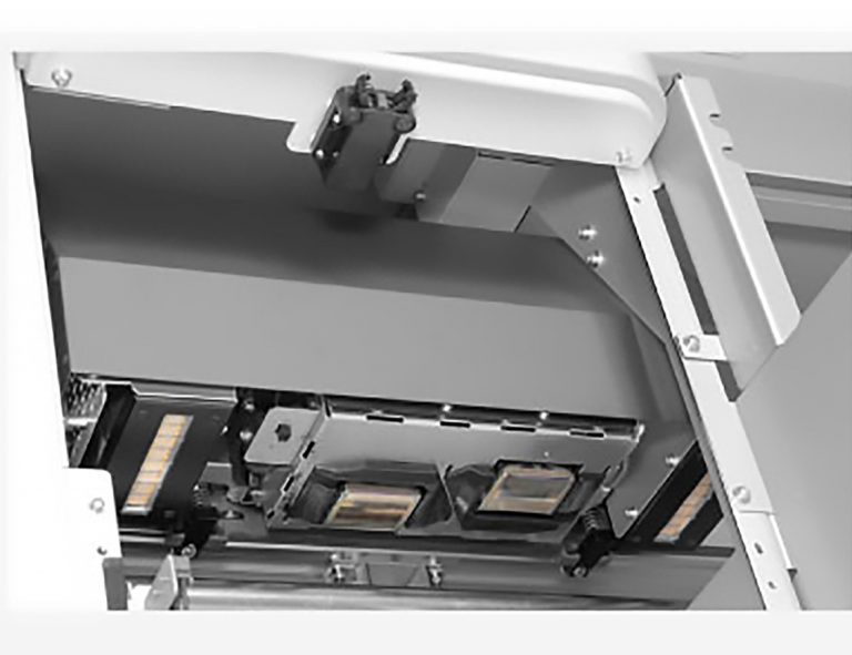 1638UH_0001_Layer-14-768x591