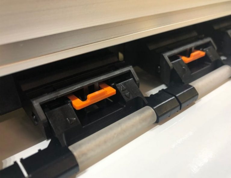 mutoh-XpertJet-1682SR_0003_Layer-17-768x591